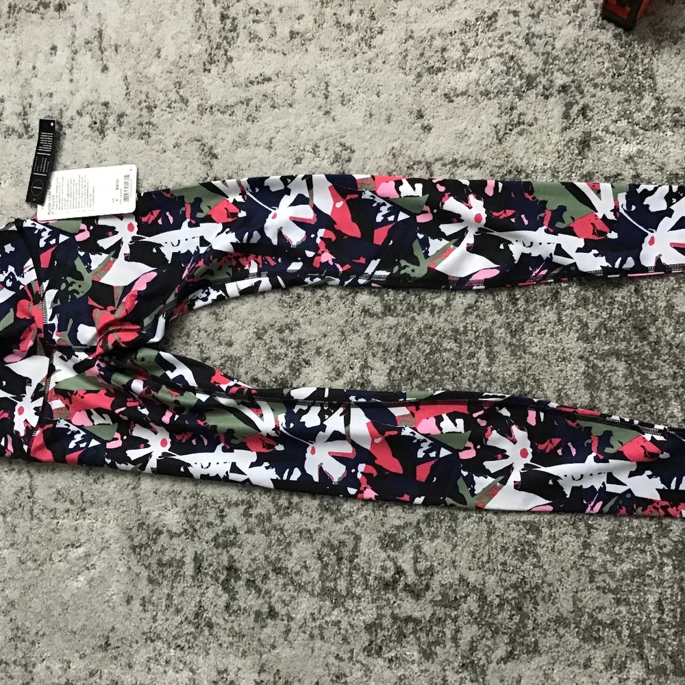 NEW Lululemon wonder under pants